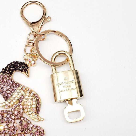 100% Auth Louis Vuitton Lock & Key with unbranded Bagcharm, Keycharm, Keychain - Picture 6 of 7